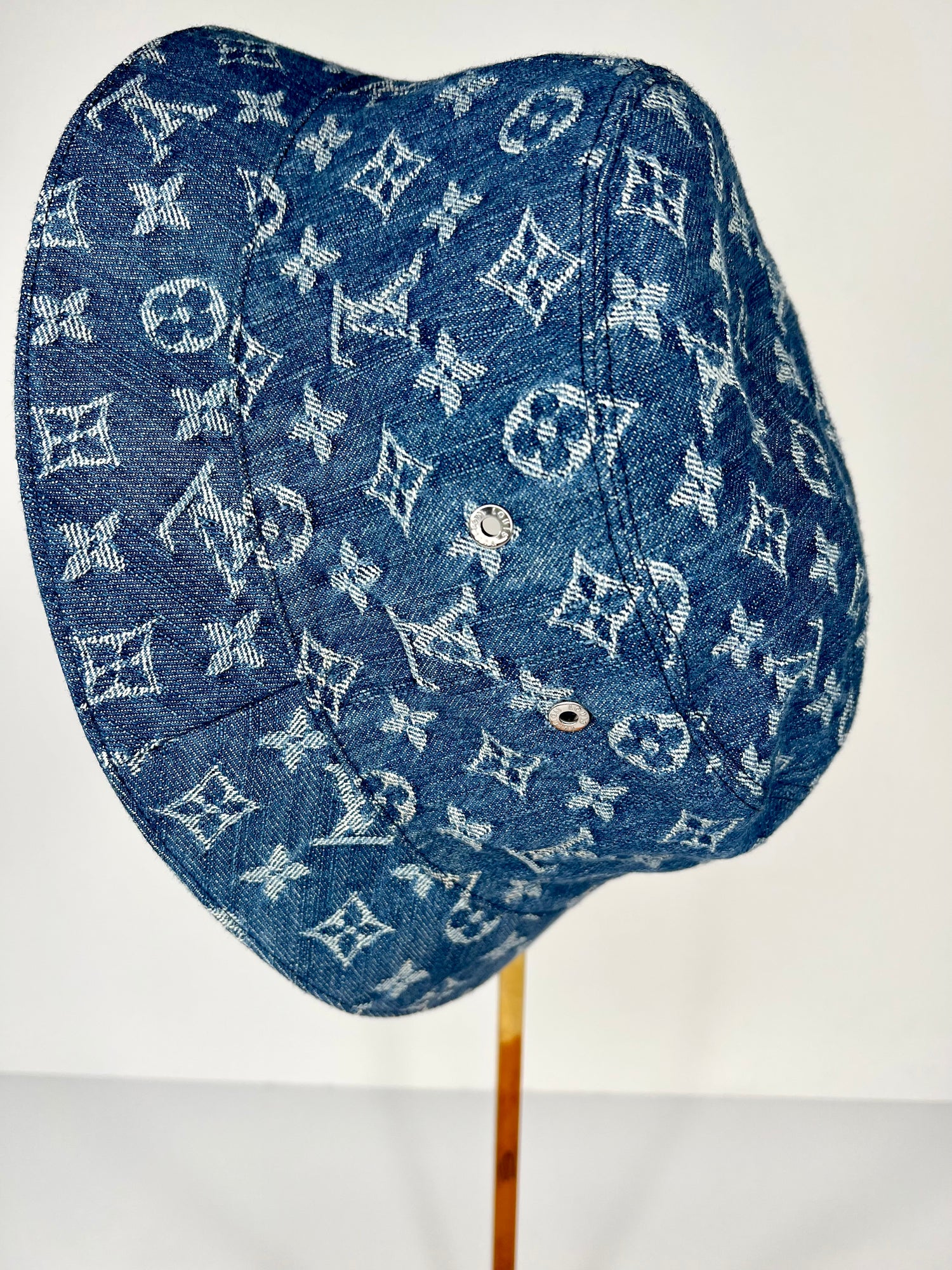 Louis Vuitton® Monogram Essential Bucket Hat Blue. Size 62