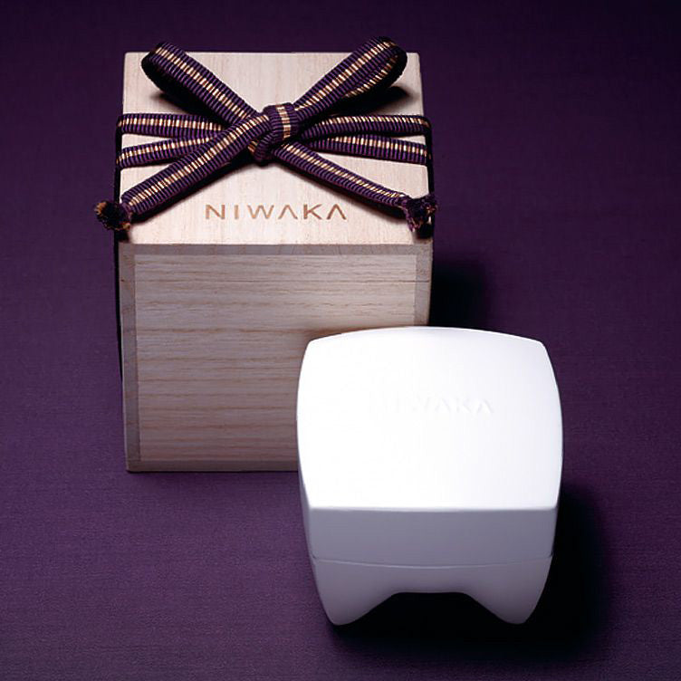 Ring cases, paulownia boxes, ceramic cases from NIWAKA