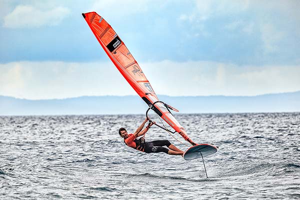 windsurfing