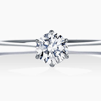 ロイヤルアッシャーダイヤモンド婚約指輪のセンターダイヤモンド