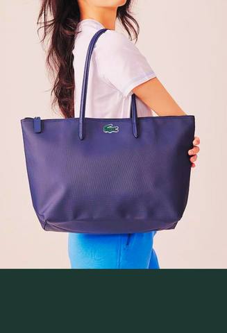 marcas de bolsas de couro legítimas, Bolsas Tote Femininas, Bolsas Ombros Luxo - Bolsas De Ombro, Bolsas Femininas Lacoste, bolsas e acessórios, bolsas de marcas famosas originais, bolsas de marcas famosas baratas, bolsas de marca famosa, Bolsas de Luxo & Premium, Bolsas de Luxo, Bolsa Tote Lacoste L.12.12 Com Zíper, Bolsa Tote L.12.12, bolsa Lacoste original, Bolsa Lacoste feminina original, bolsa Lacoste feminina couro, bolsa Lacoste feminina, bolsa Lacoste couro, Bolsa Lacoste, bolsa de marca feminina original