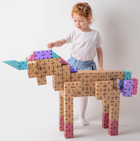 Cardblocks as STEAM toy - Girl painting a unicorn