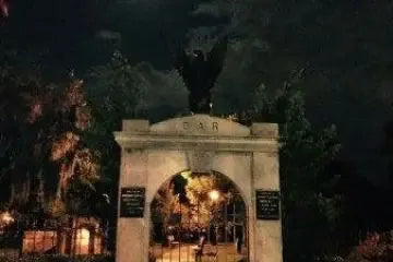 America's Most Haunted City Tour in Savannah