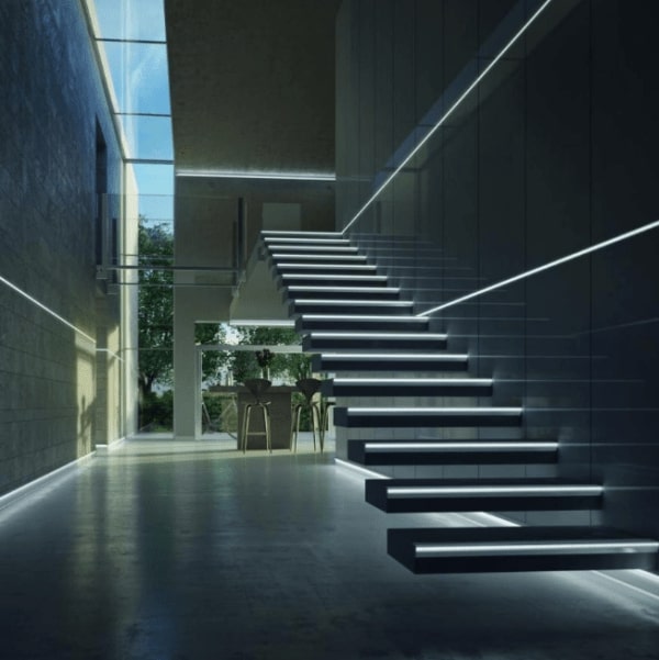 ruban LED dans profilés alu plat sur marches d'un grand escalier design