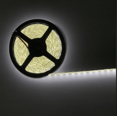 ruban LED IP54, adapté à l'éclairage extérieur d'une pergola