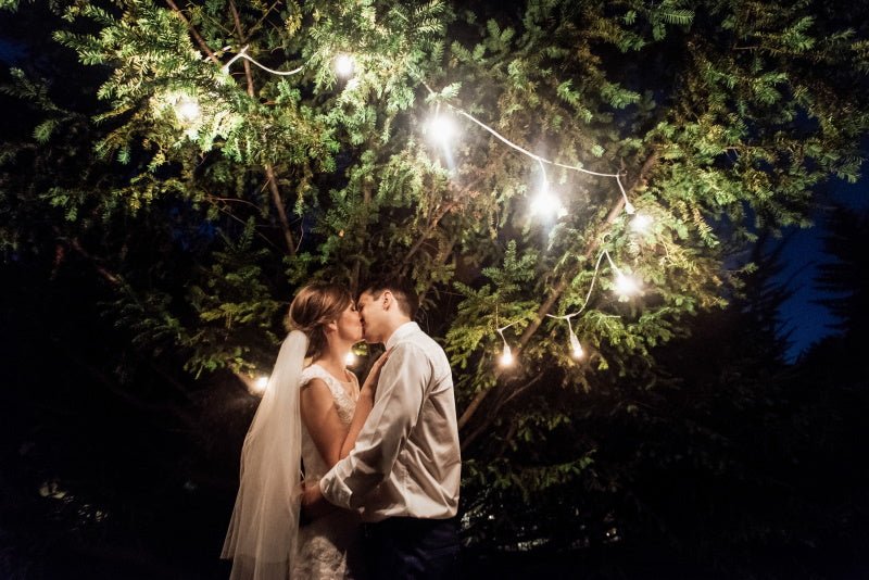 Guirlande guinguette pour mariage : créer une ambiance champêtre