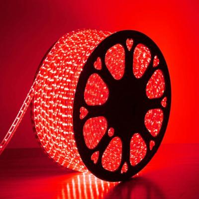 bobine de ruban LED 220 Volts IP44 de couleur rouge