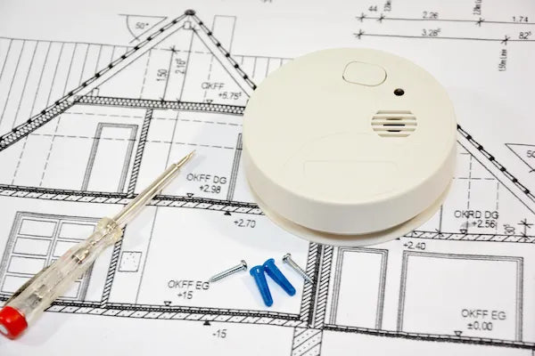 How to install smoke detectors in your property
