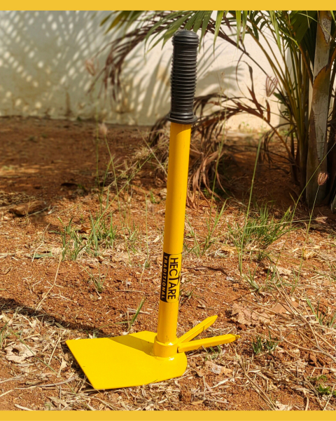 HECTARE TRADITIONAL HEAVY DUTY 2 IN 1 DOUBLE HOE GARDENING TOOL-YELLOW product  Image