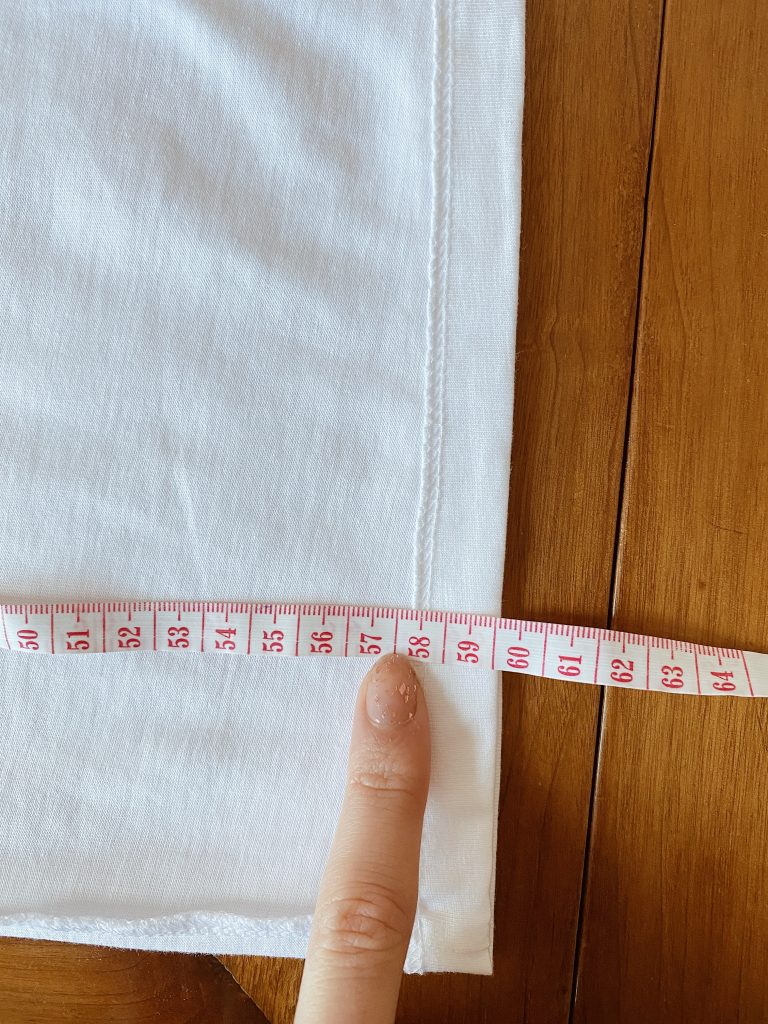 super easy sewing tutorial for a diy headband from an old tshirt