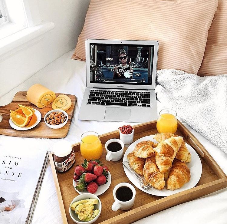 breakfast in bed from Pinterest