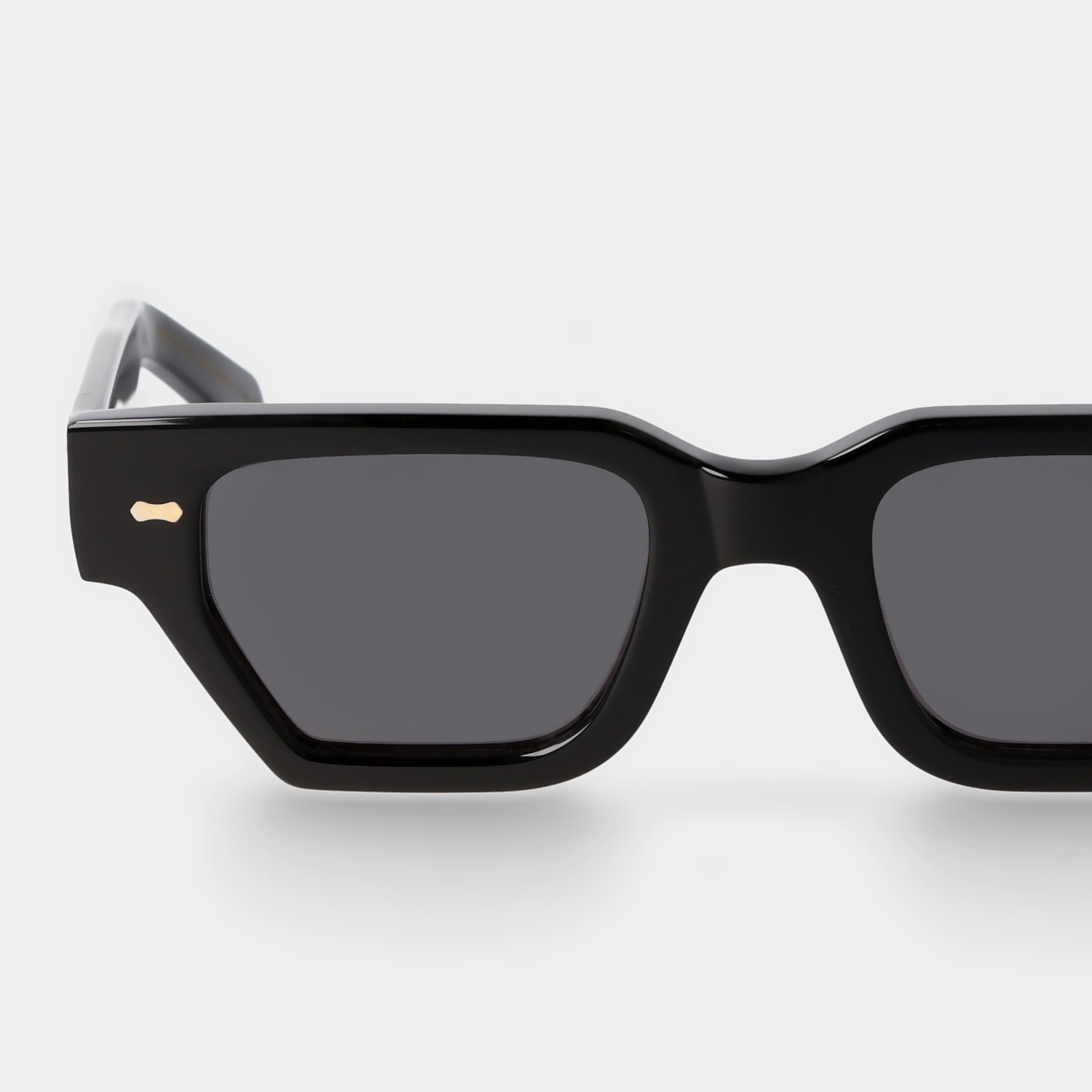 Black sustainable sunglasses: Raso | TBD Eyewear