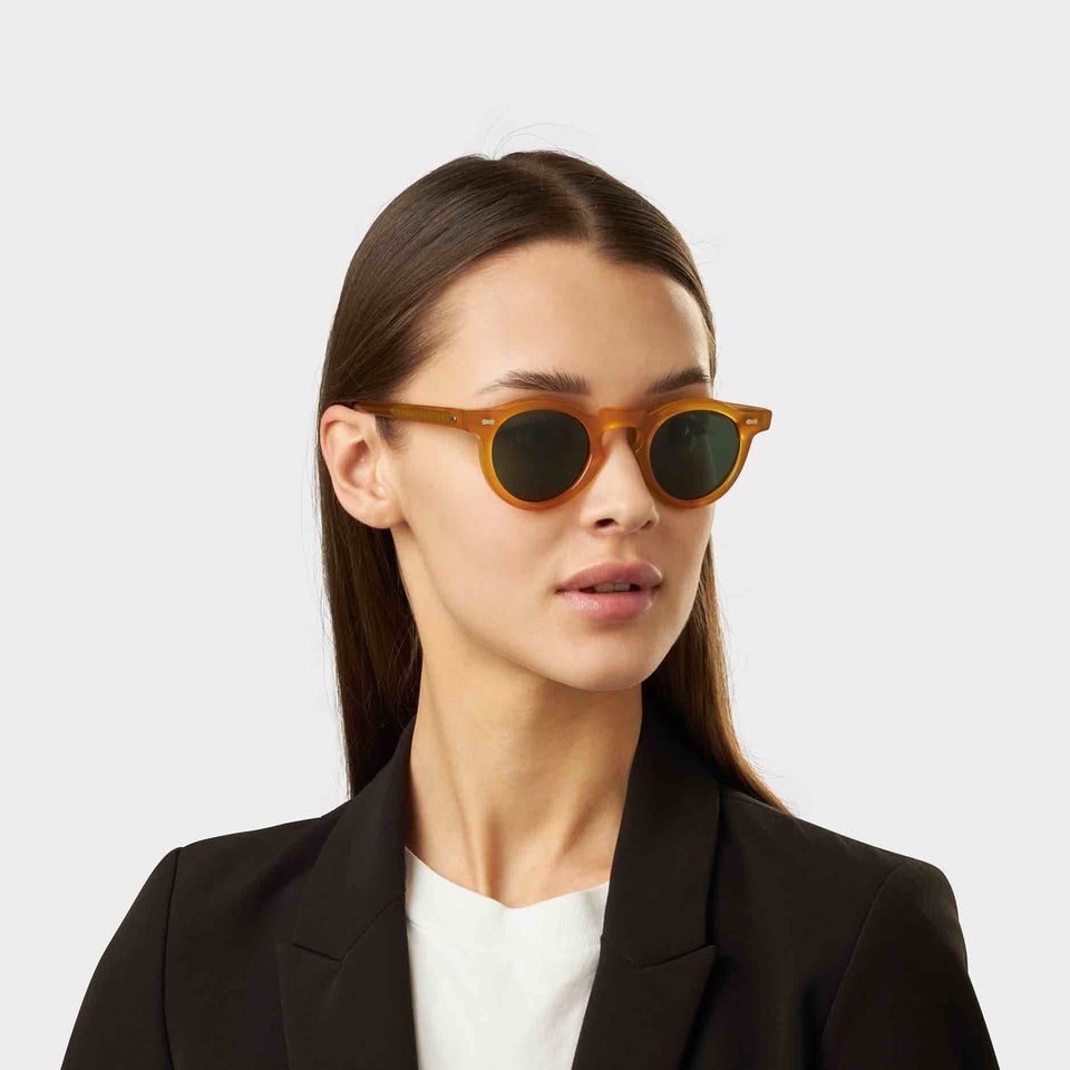 Yellow sunglasses with green lenses: Welt | TBD Eyewear