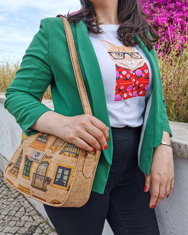 how to style a cork bag