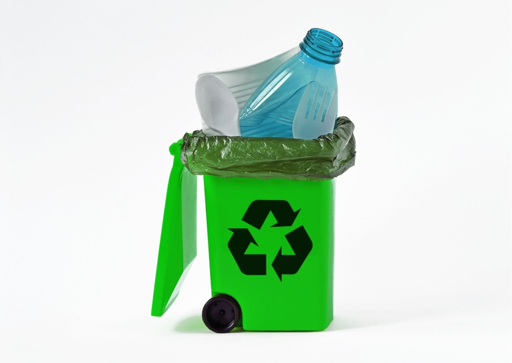 50 Things You Didn’t Know About Plastic (and Recycling) | SR Mailing Ltd