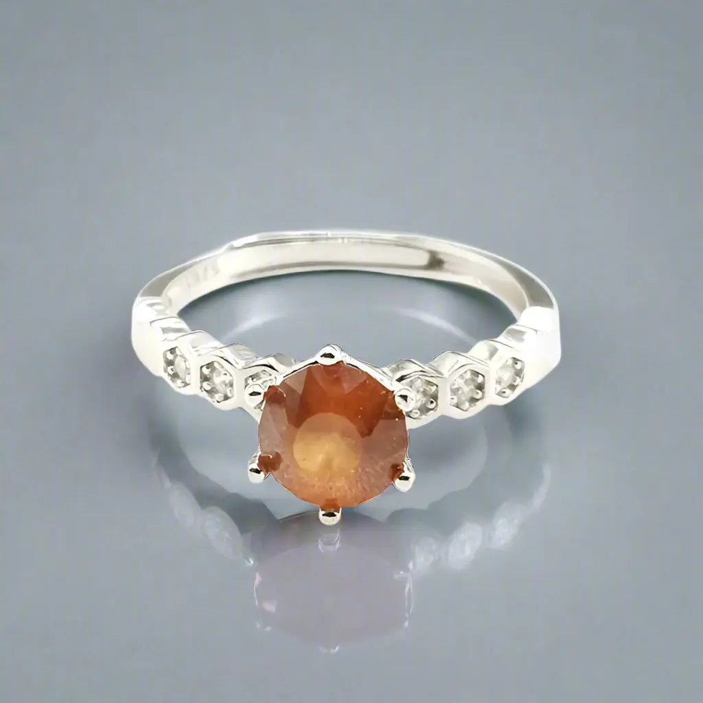 Sterlingsølv ring med hessonite granat og zirkoner