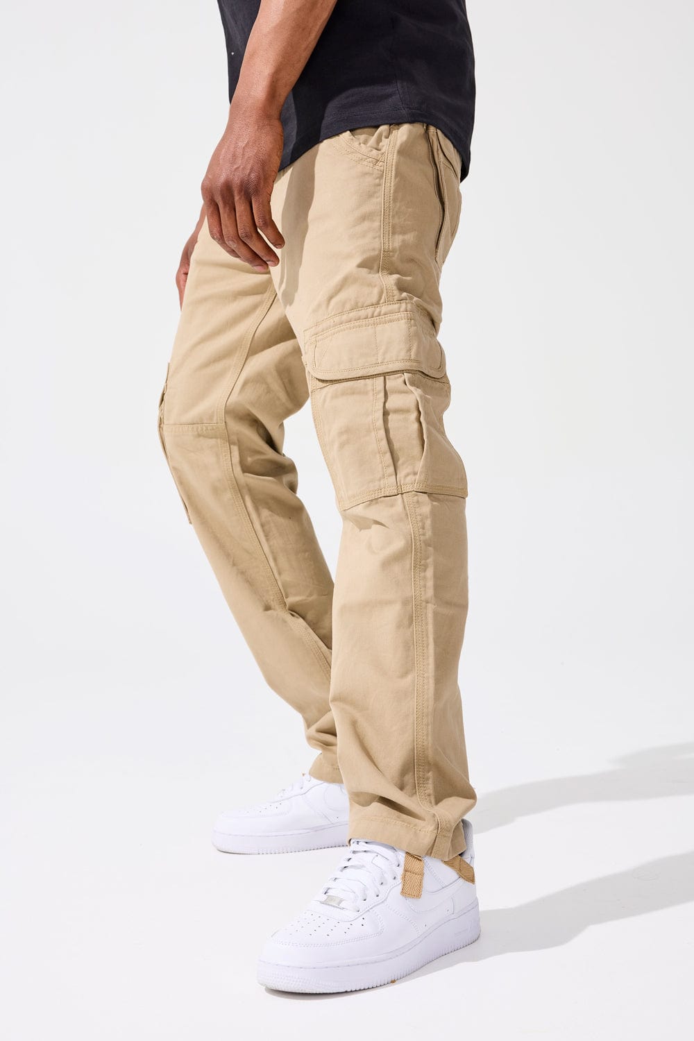 Are Khakis And Cargo Pants The Same?