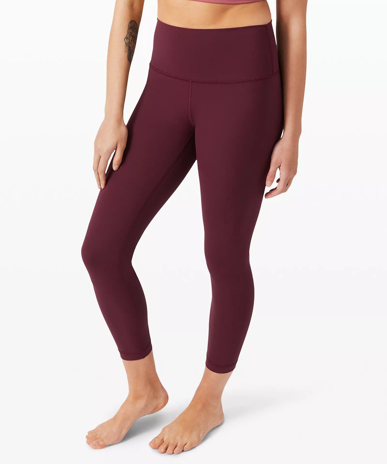 Do Lululemon Pants Stretch Out?