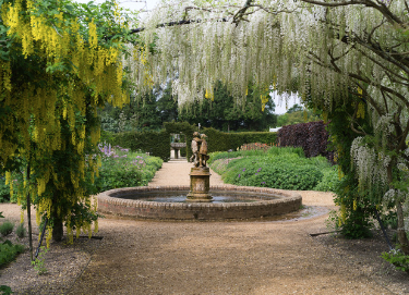 Design and water feature fountains