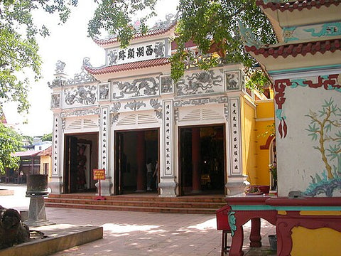 West Lake Temple, Hanoi