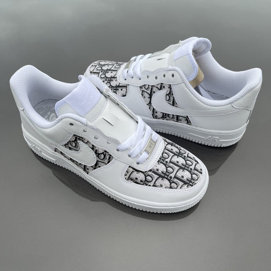Custom AIR FORCE 1 Supreme - Blackest (with red soles)