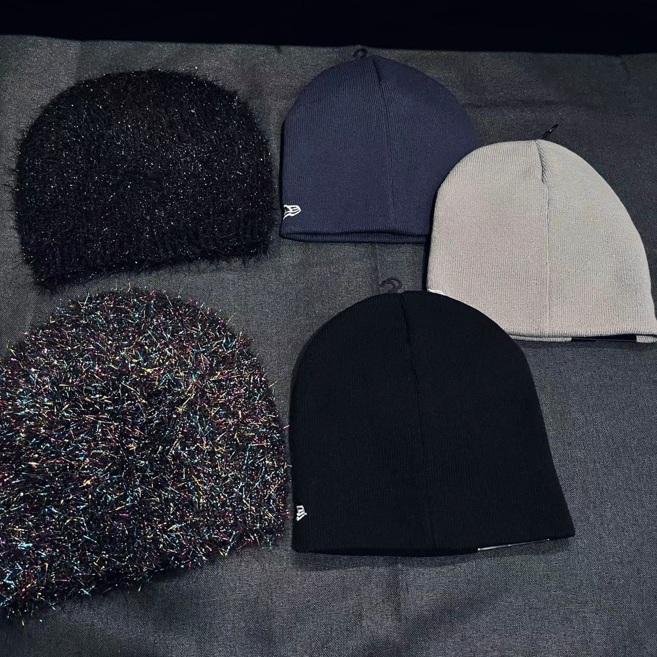 は自分にプチご褒美を シュプリーム Sparkle Beanie マルチカラー