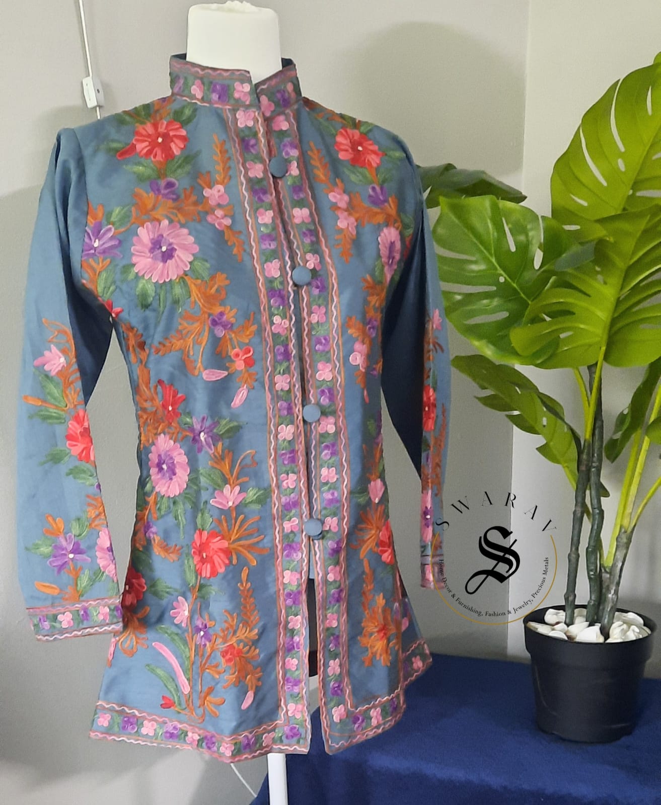 Women's Silk Jacket with Kashmiri Ari work - Size Medium – Swarav  Handicraft USA