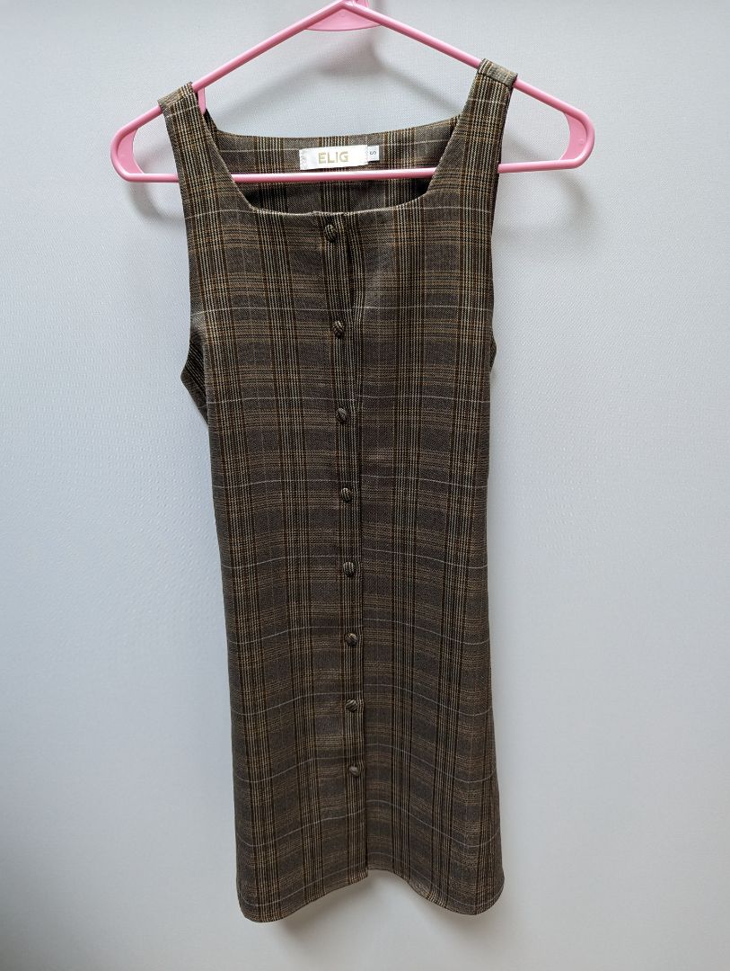 ELIG Brown Plaid Sleeveless Button Up Dress