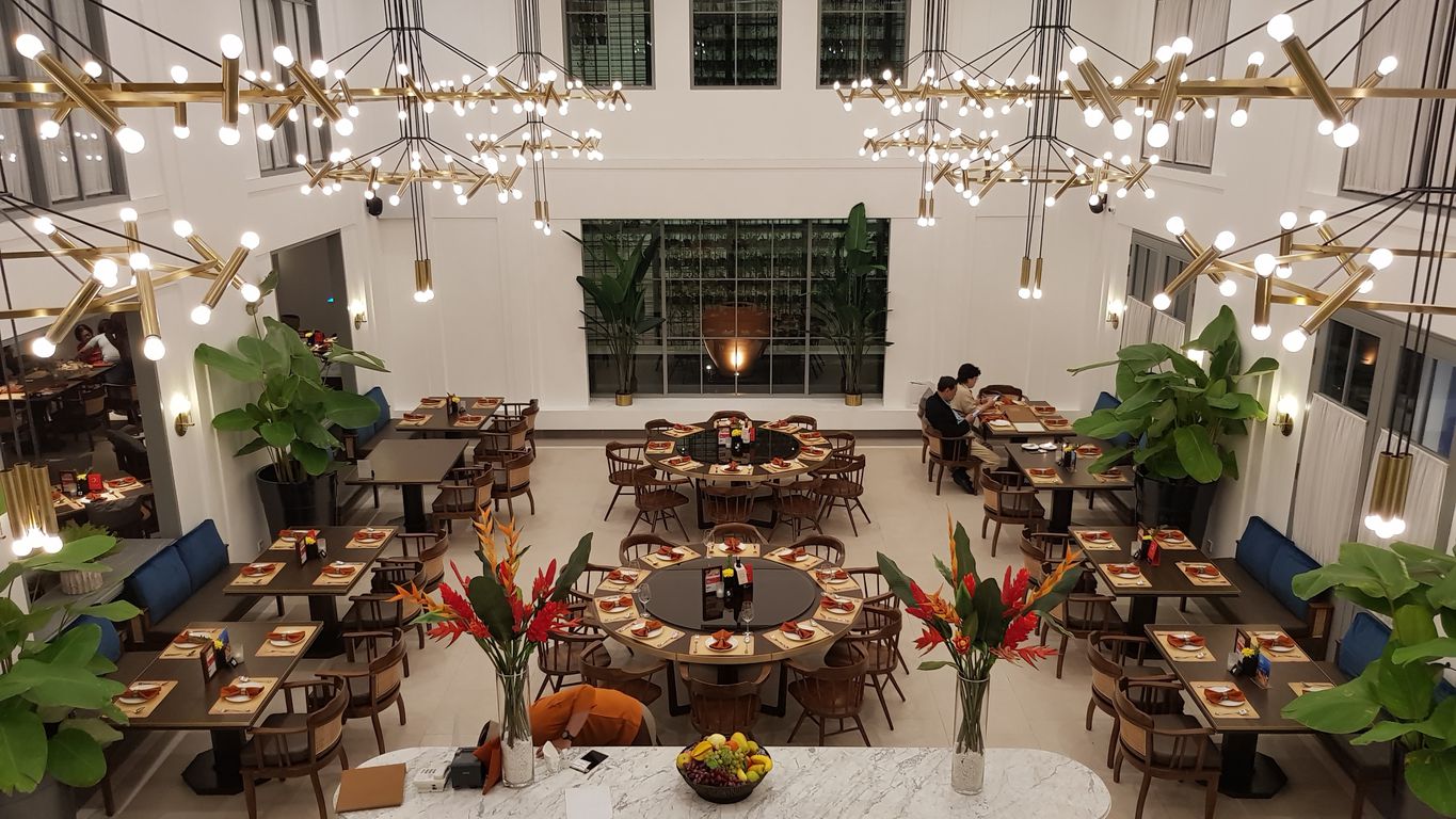 tempat dinner romantis di jakarta