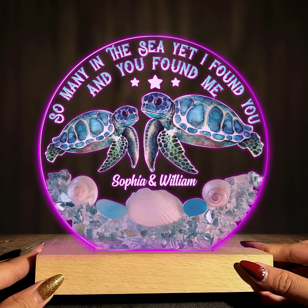 So Many In The Sea - Personalized Turtle Shaped Plaque Light Base