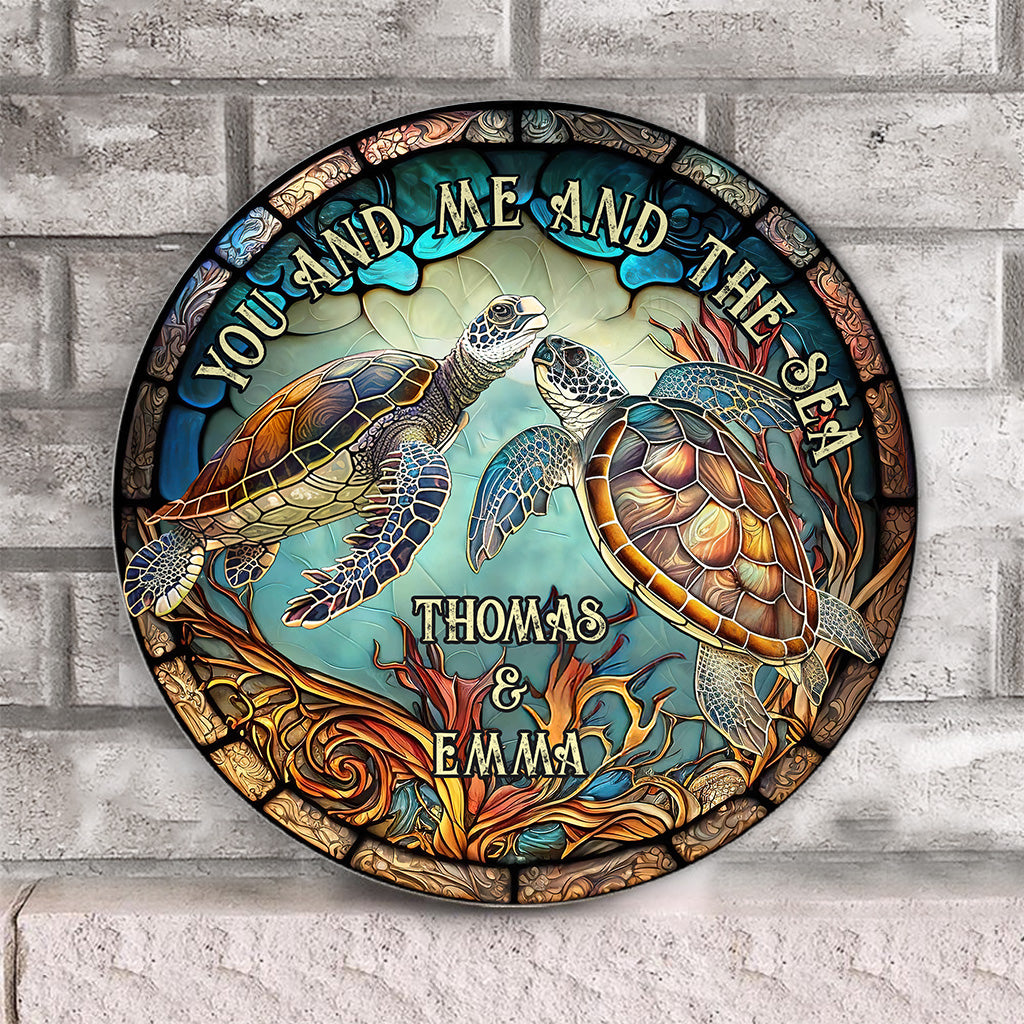 Stained Glass Turtle Couple - Turtle gift for husband, wife, boyfriend, girlfriend - Personalized Round Wood Sign