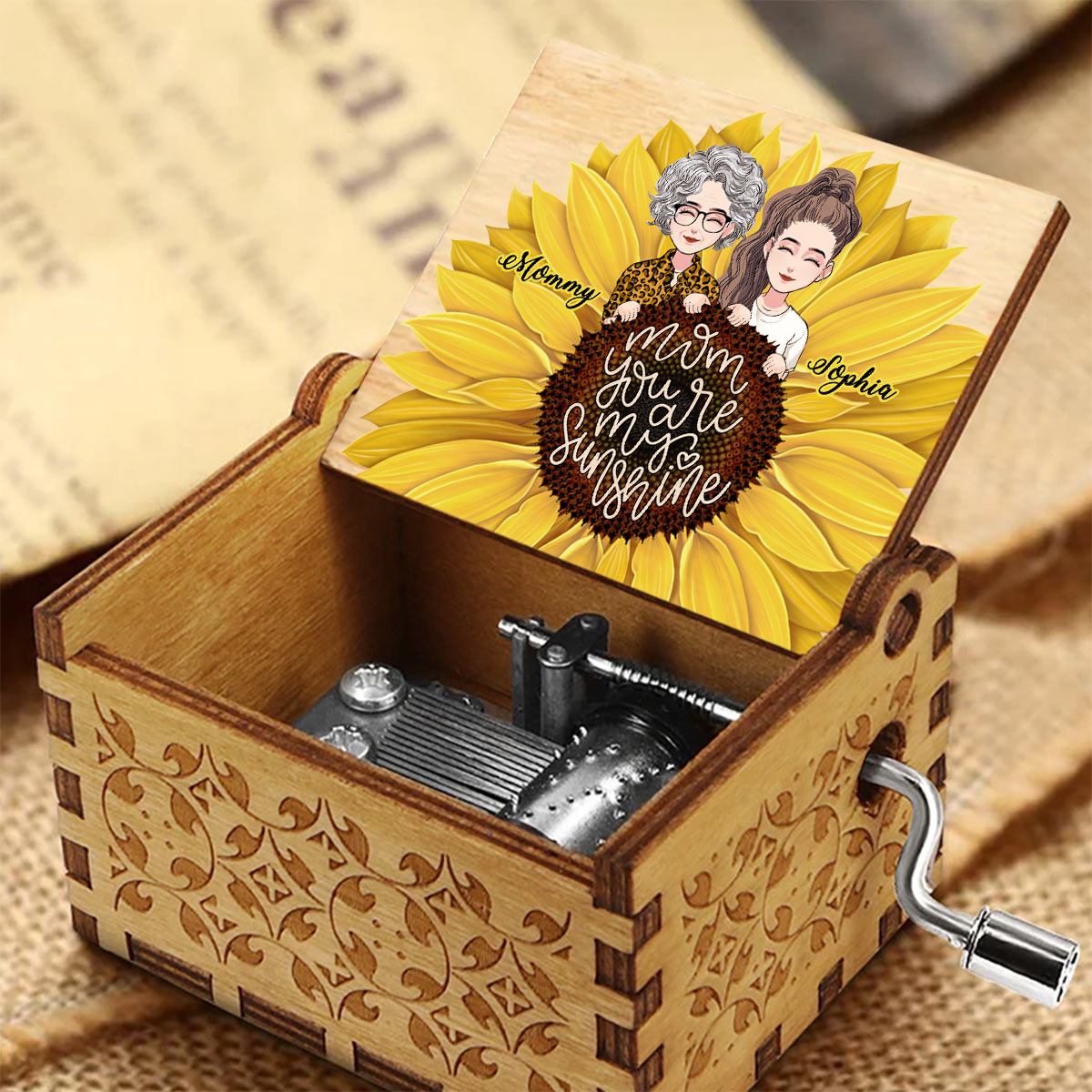 Mom You Are My Sunshine - Personalized Mother's Day Mother Hand Crank Music Box