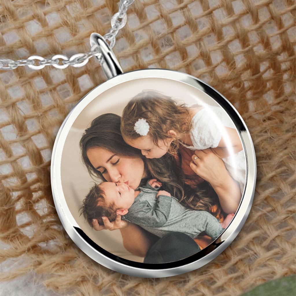 If Moms Were Flowers - Personalized Mother's Day Mother Round Pendant Necklace