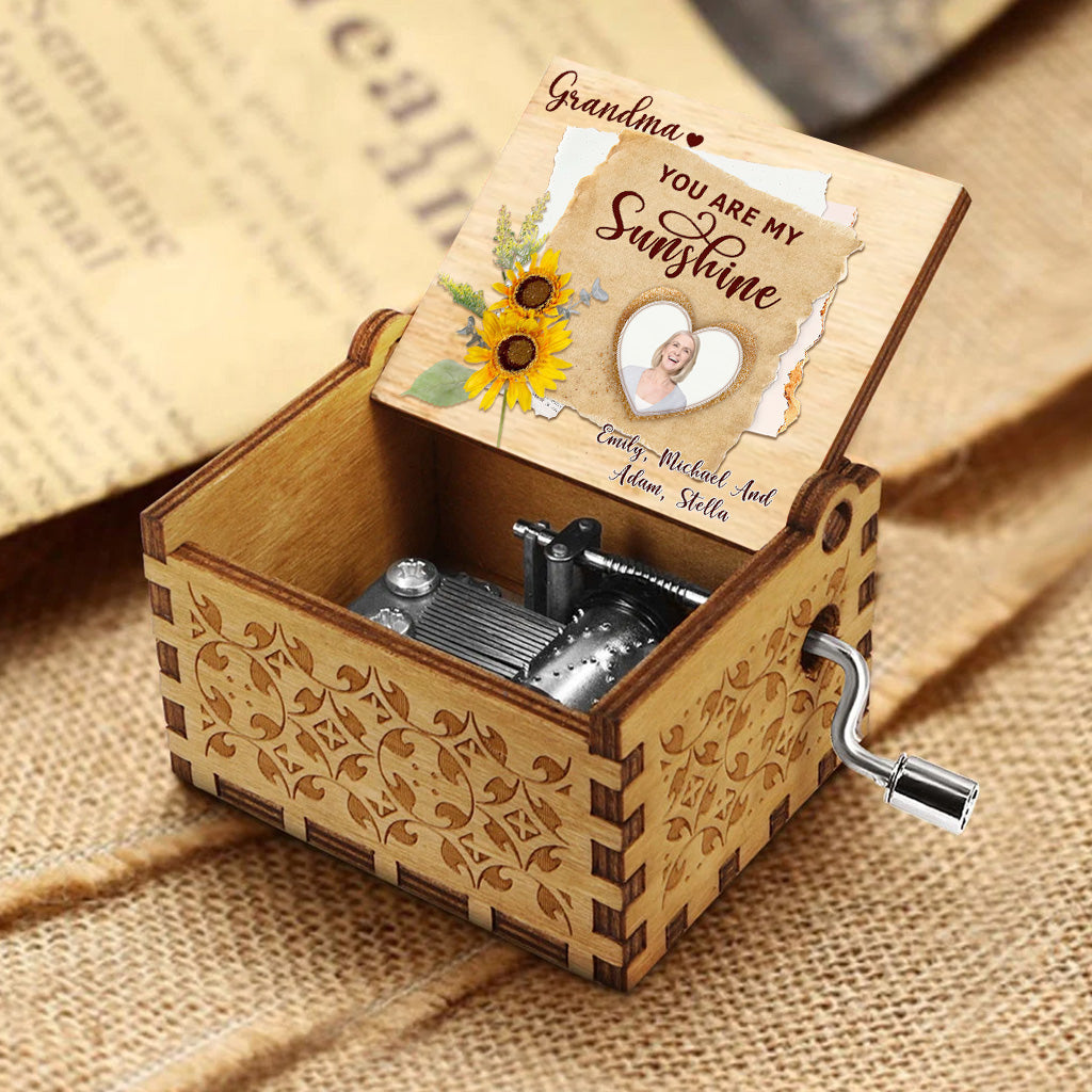 You Are My Sunshine - Personalized Mother's Day Grandma Hand Crank Music Box