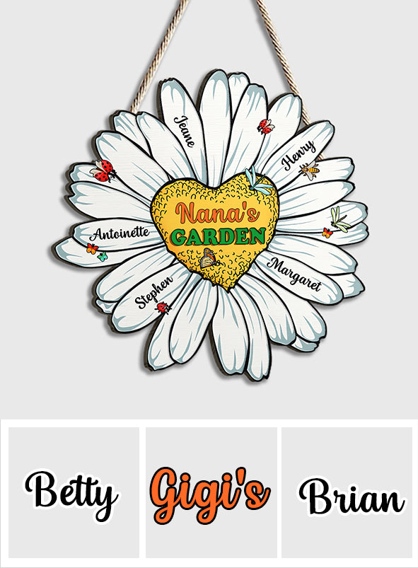 Nana Mom Auntie Family Daisy - Personalized Mother's Day Mother Wood Sign