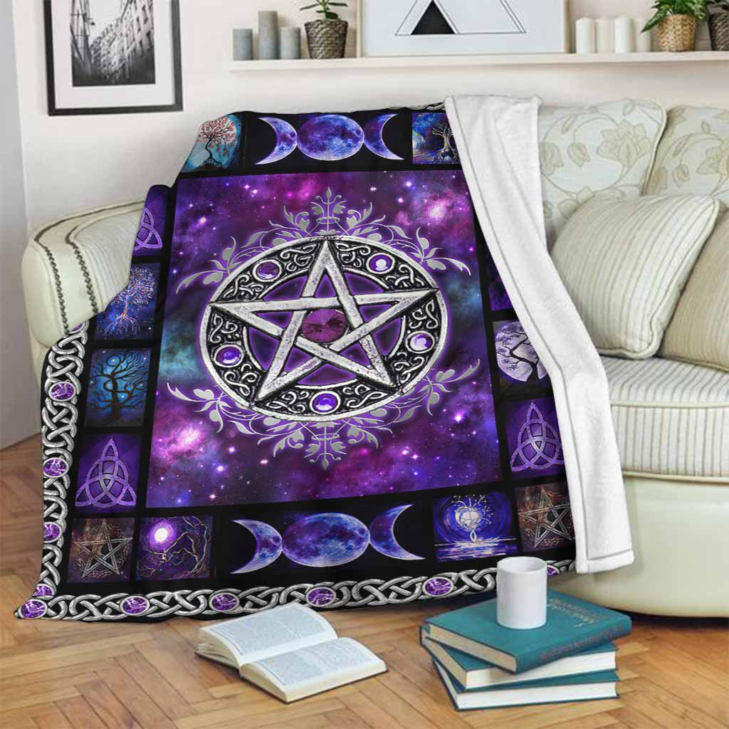 Witch Vibes Purple Pentagram Blanket