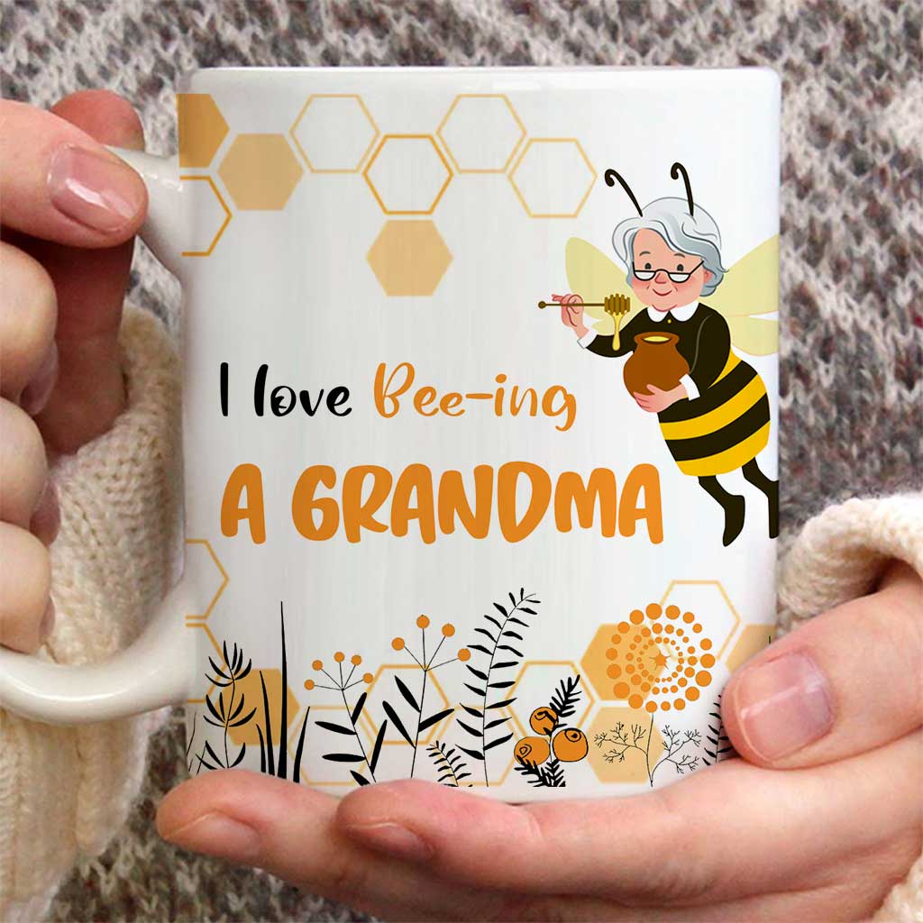 I Love Bee-ing A Grandma - Personalized Mother's Day Grandma Mug