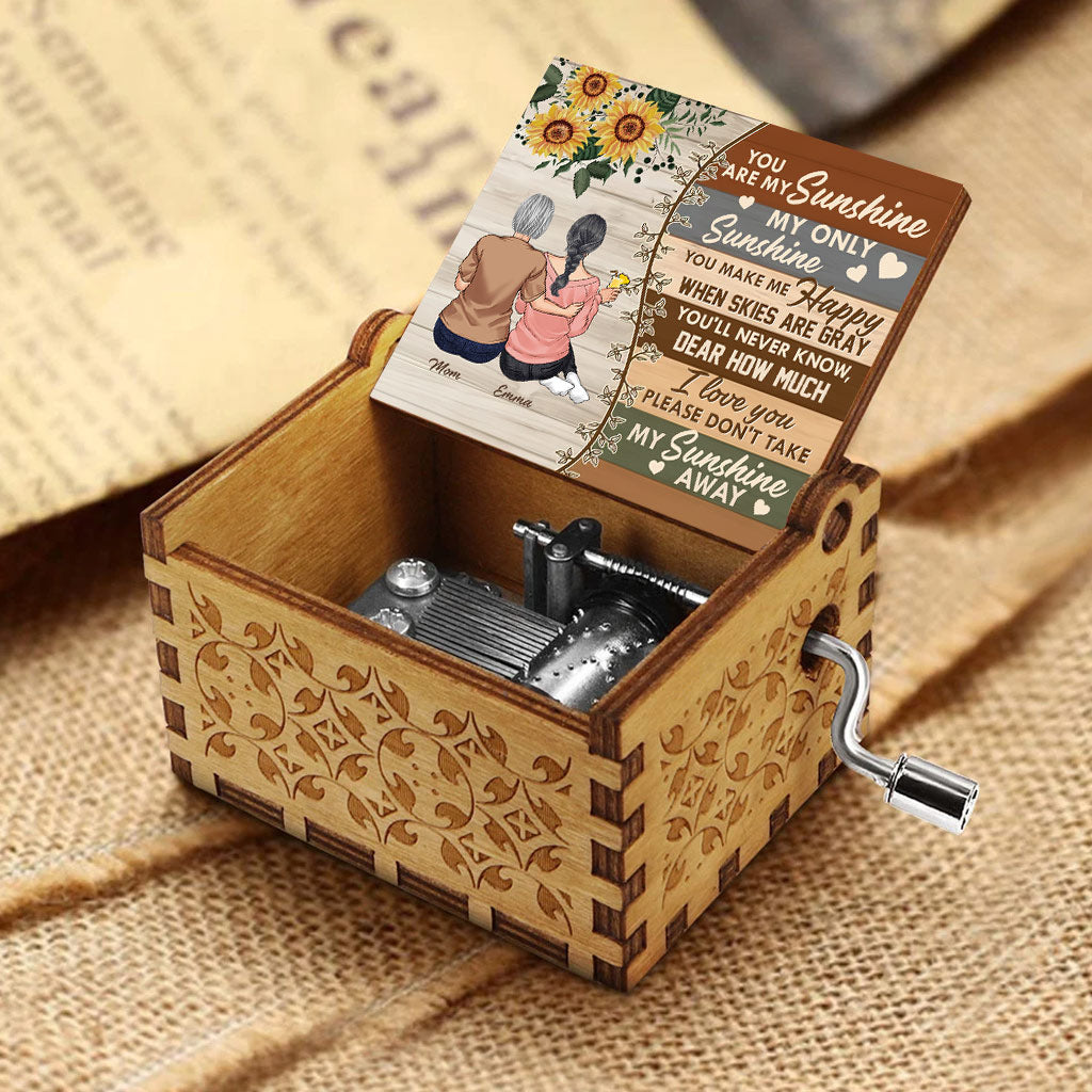 To My Daughter - Personalized Mother's Day Mother Hand Crank Music Box