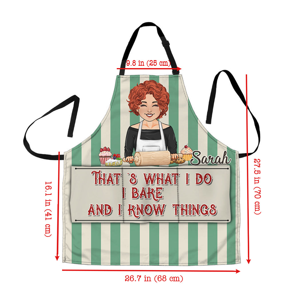 I Bake And I Know Things - Baking gift for mom, dad, daughter, son,  girlfriend, boyfriend, wife, husband, sister, brother, friend -  Personalized Apron