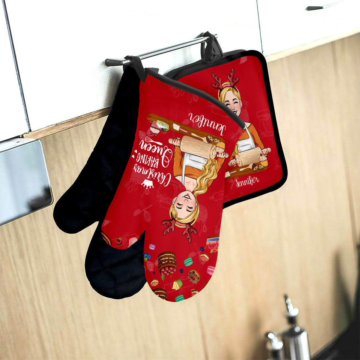 Christmas Baking Queen - Personalized Baking Oven Mitts And Pot Holder Set