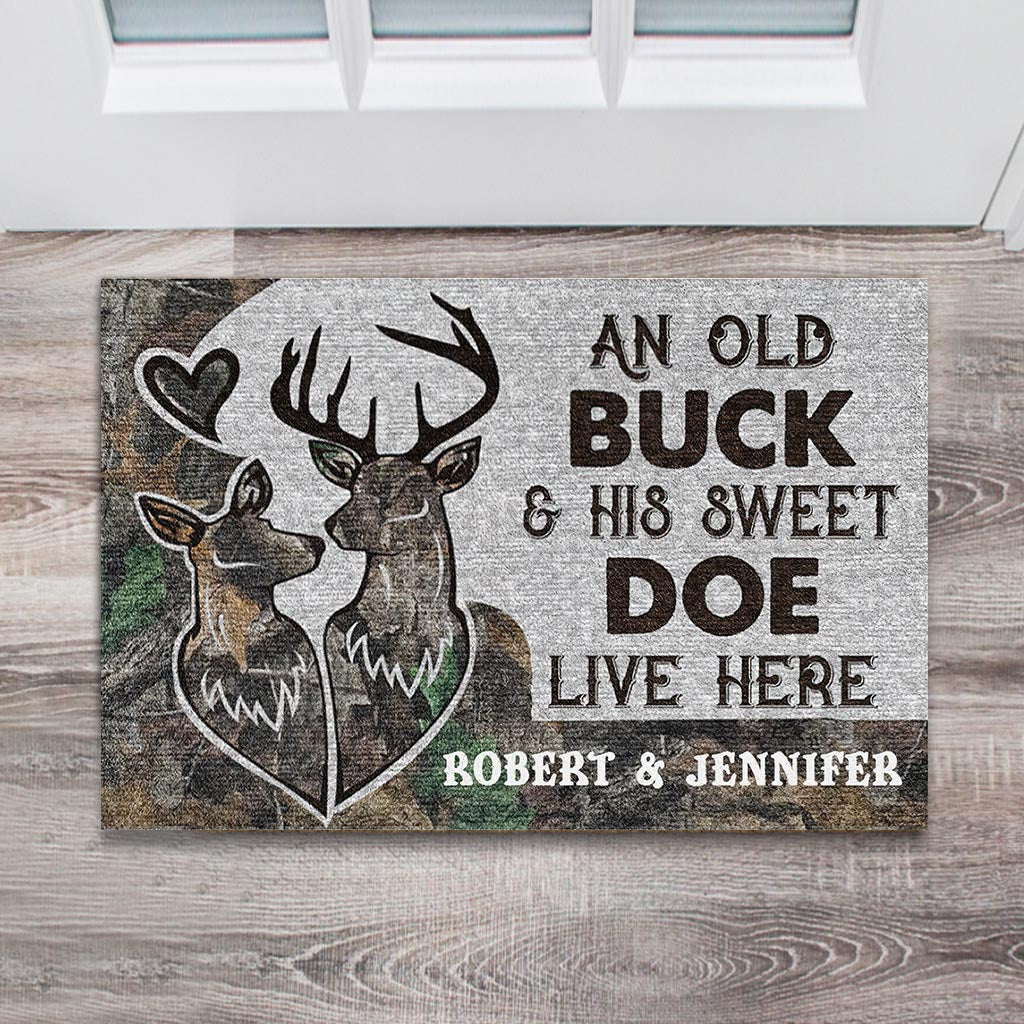 An Old Buck And His Sweet Doe - Personalized Hunting Doormat