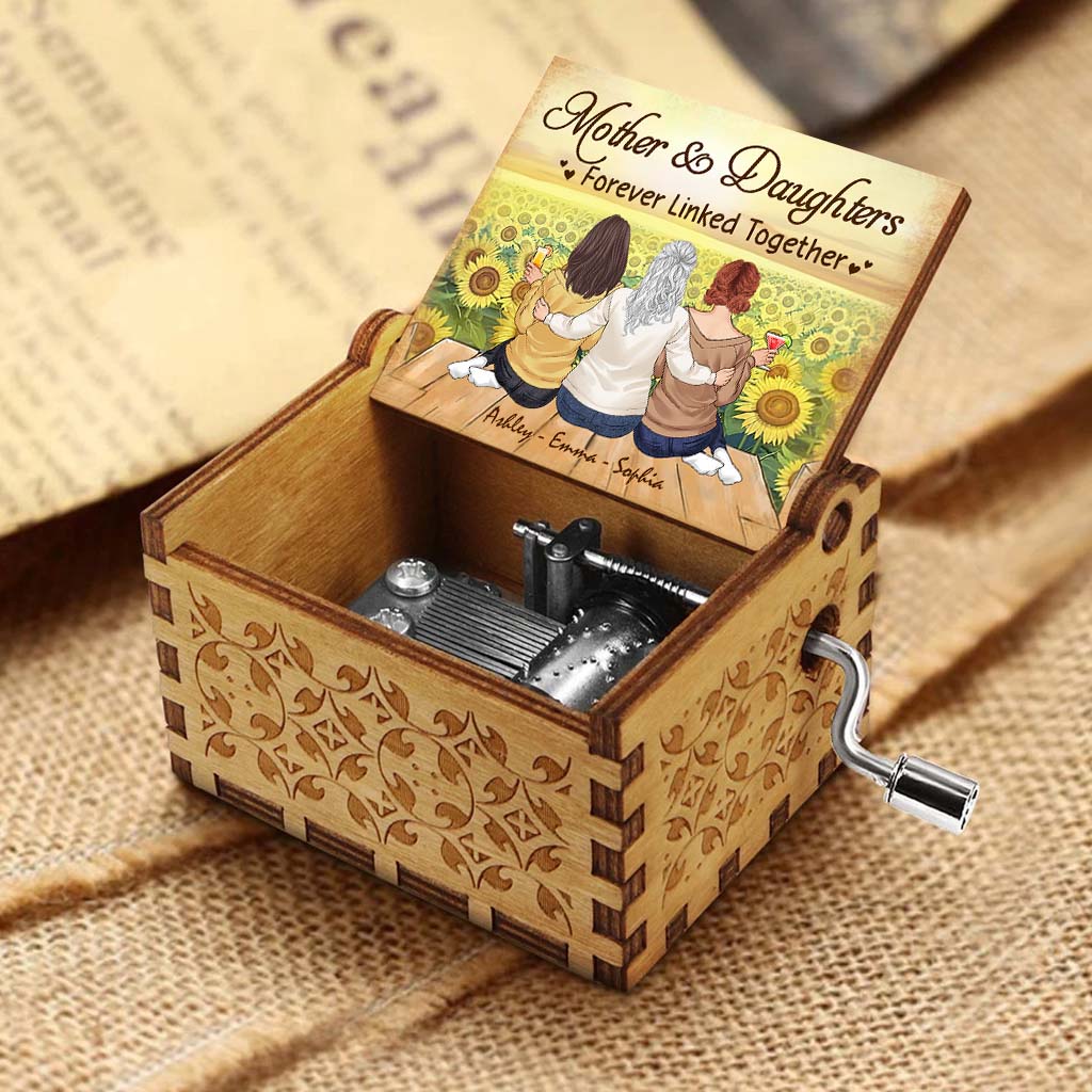 Mother And Daughter - Personalized Mother Hand Crank Music Box