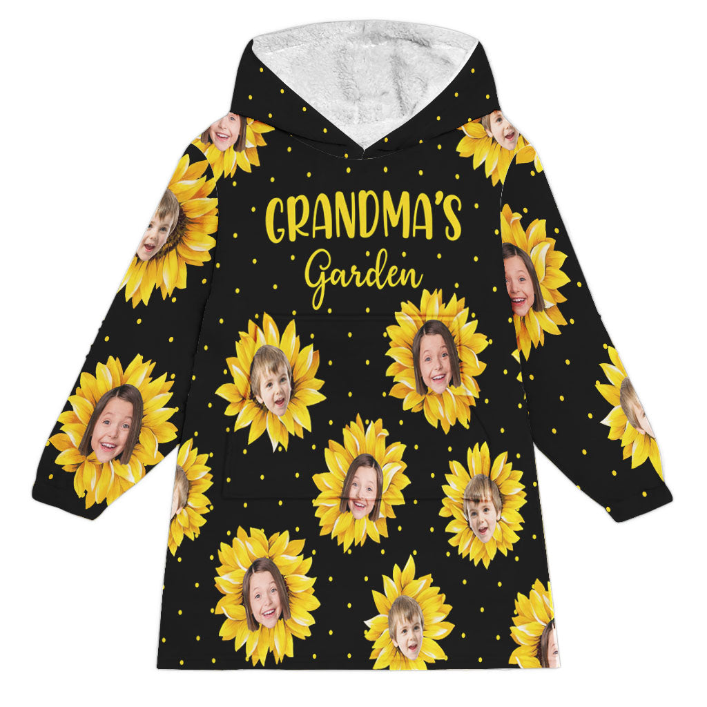 Discover Grandma’s Garden Sunflowers - Personalized Mother's Day Grandma Blanket Hoodie