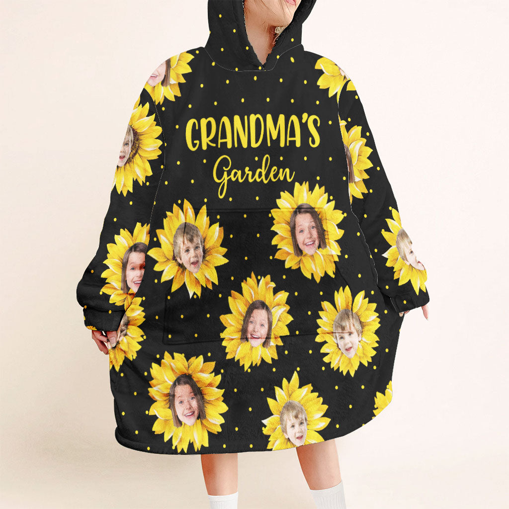 Grandma’s Garden - Personalized Mother's Day Grandma Blanket Hoodie