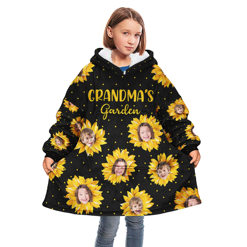 Grandma’s Garden - Personalized Mother's Day Grandma Blanket Hoodie