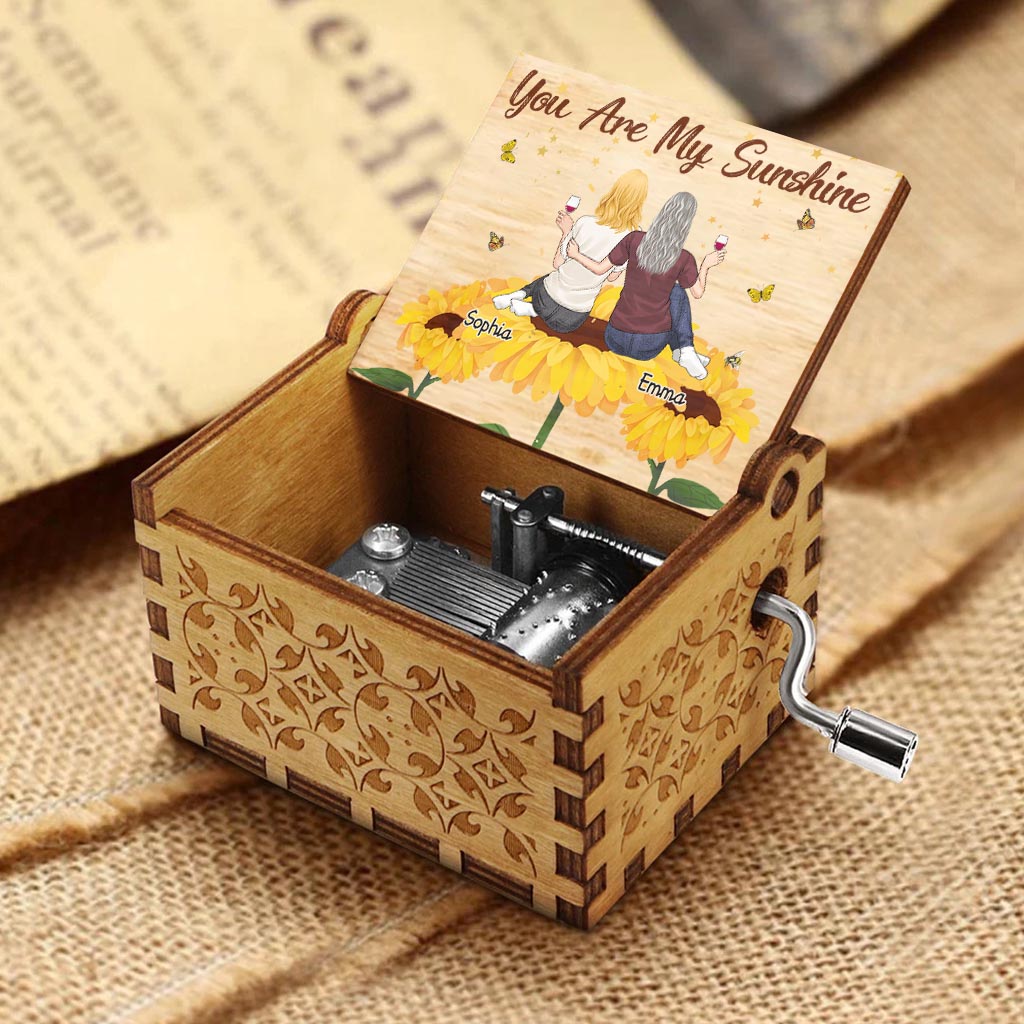 You're My Sunshine - Personalized Mother's Day Mother Hand Crank Music Box