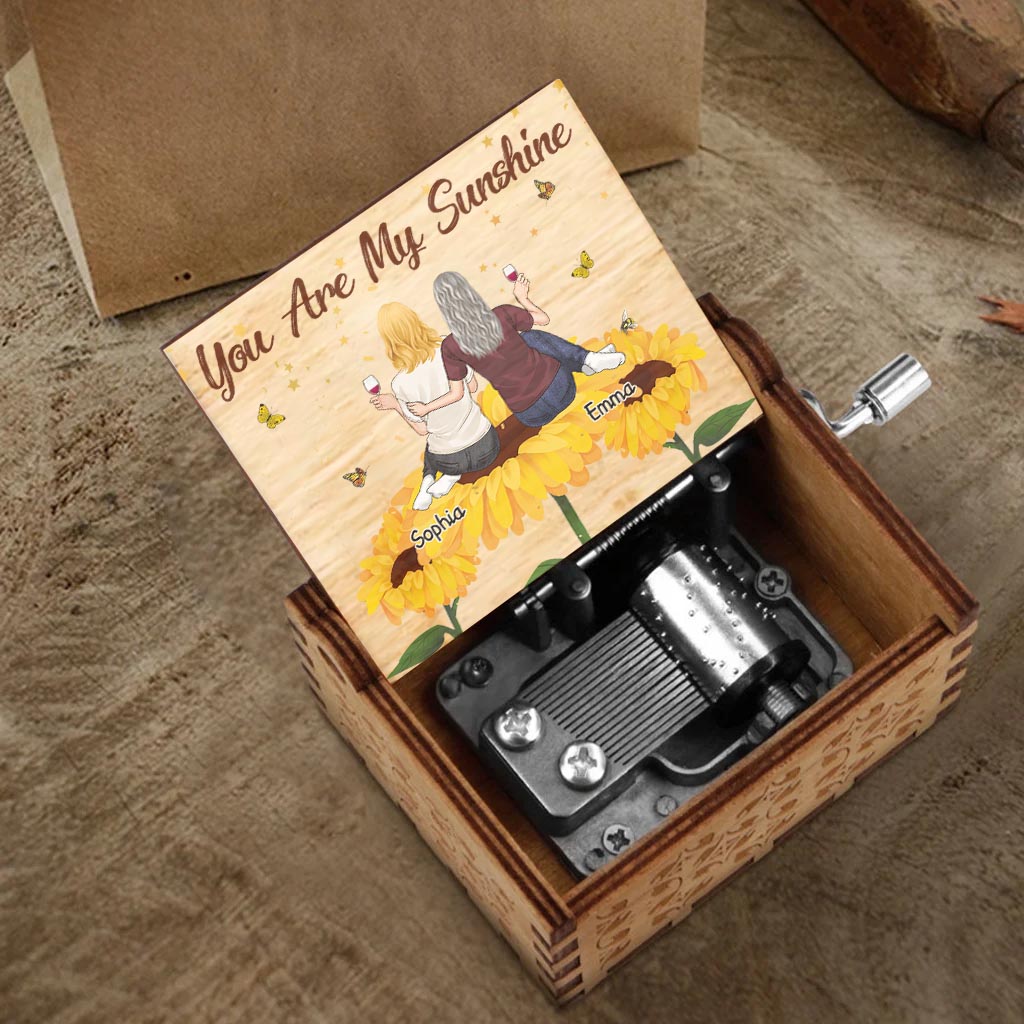 You're My Sunshine - Personalized Mother's Day Mother Hand Crank Music Box