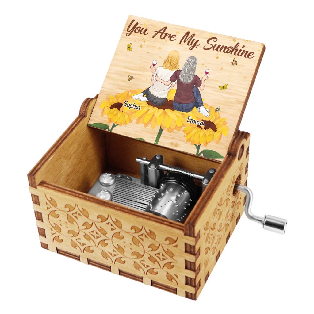 You're My Sunshine - Personalized Mother's Day Mother Hand Crank Music Box