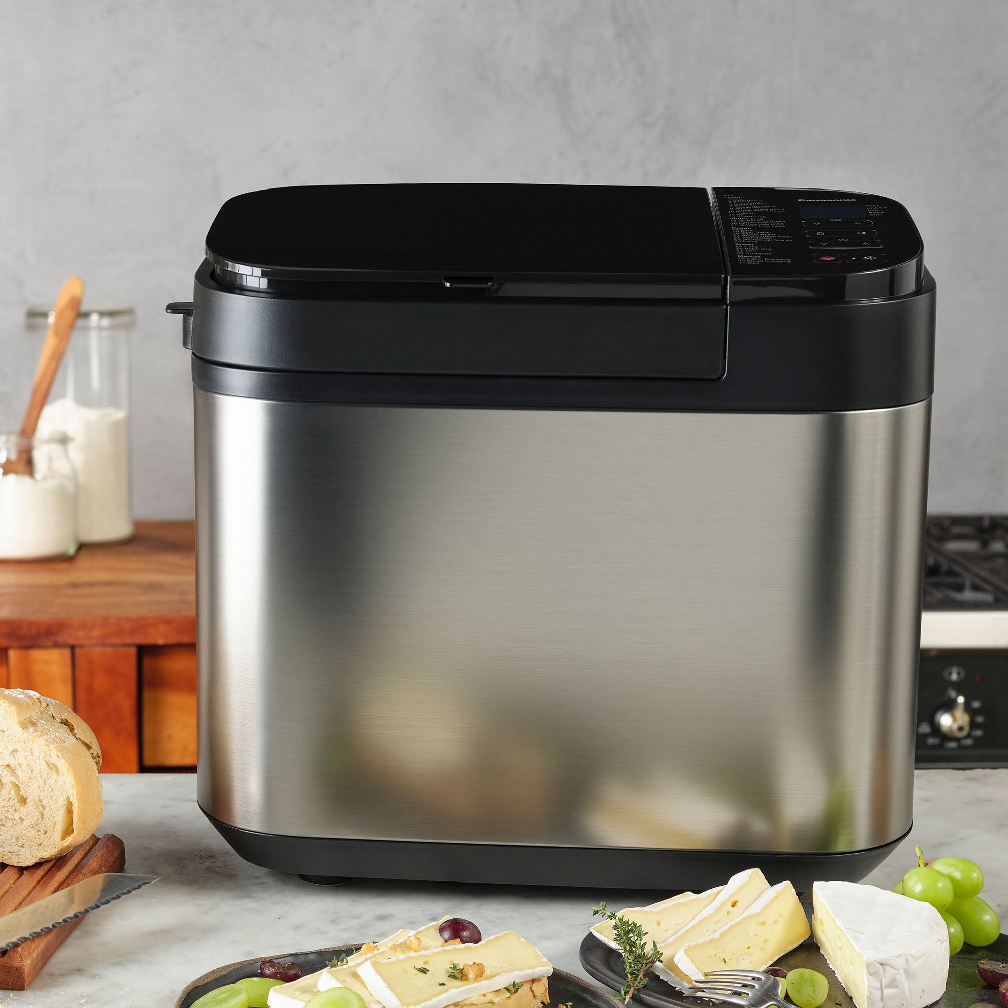 https://cdn.shopify.com/s/files/1/0724/5371/8324/files/0232_SD-R2550_Breadmaker__NonTextCarousels_11_2000x2000_586556ca-603a-4289-a6ea-71ead571354e.jpg?v=1693272575&width=2000