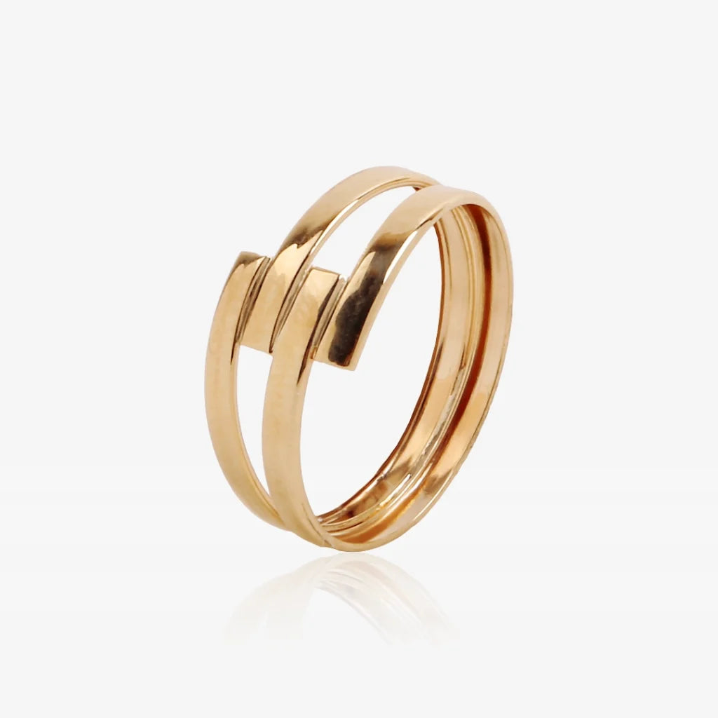 Anillo fabricado en oro de ley 9K (375mlms).